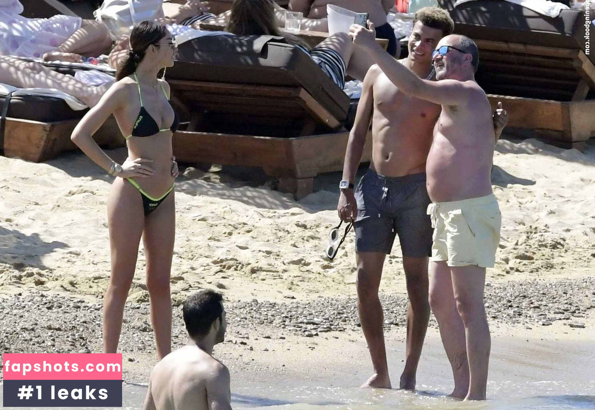 Ruby Mae gallery photo #163