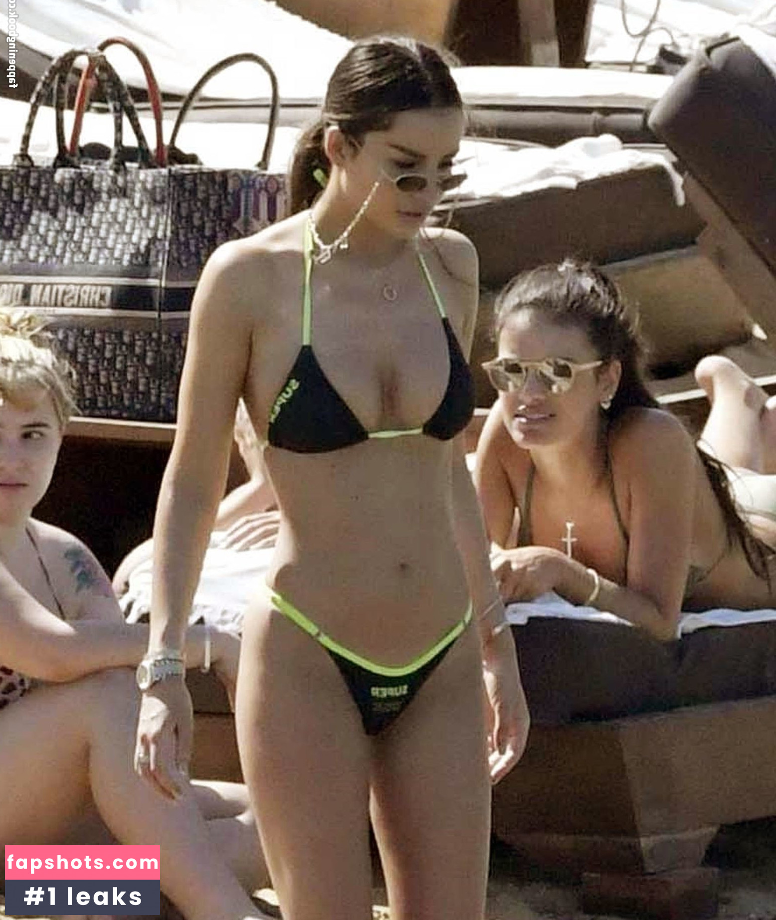 Ruby Mae gallery photo #173