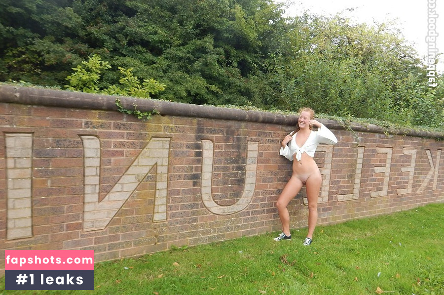 Ruby Redd gallery photo #14