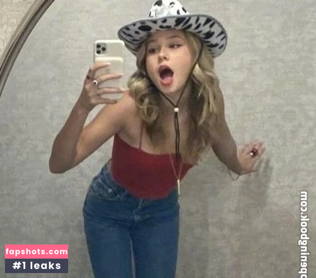 Ruby Rose Turner gallery photo #21