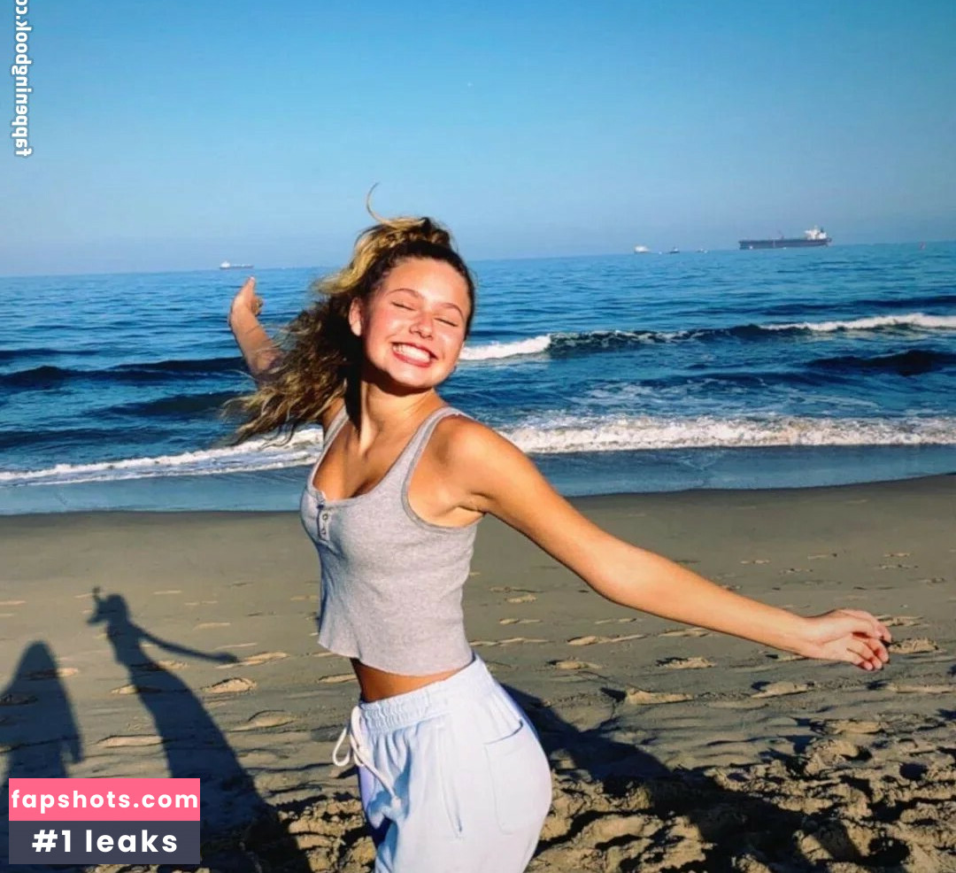 Ruby Rose Turner gallery photo #7