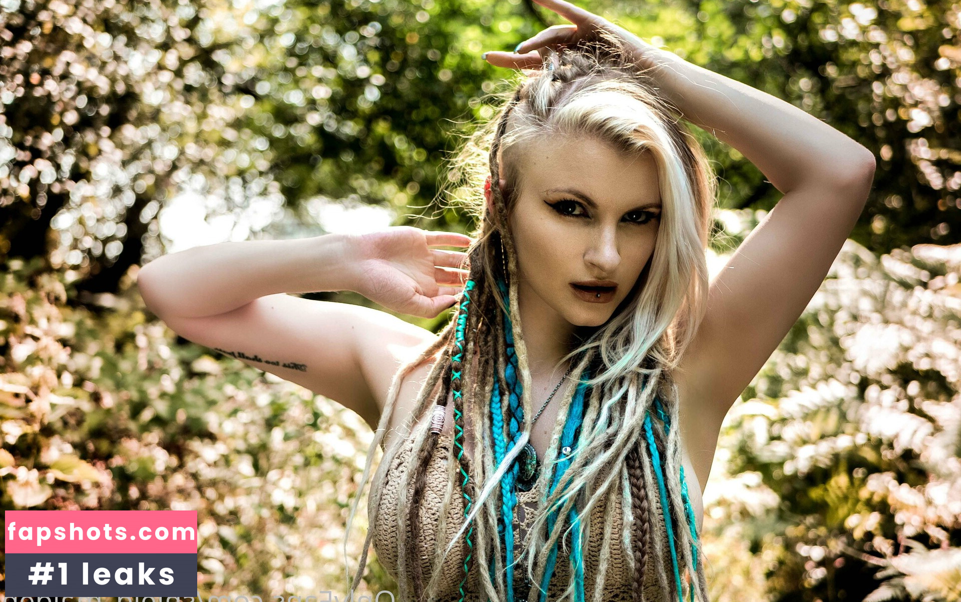 Ruby True gallery photo #12