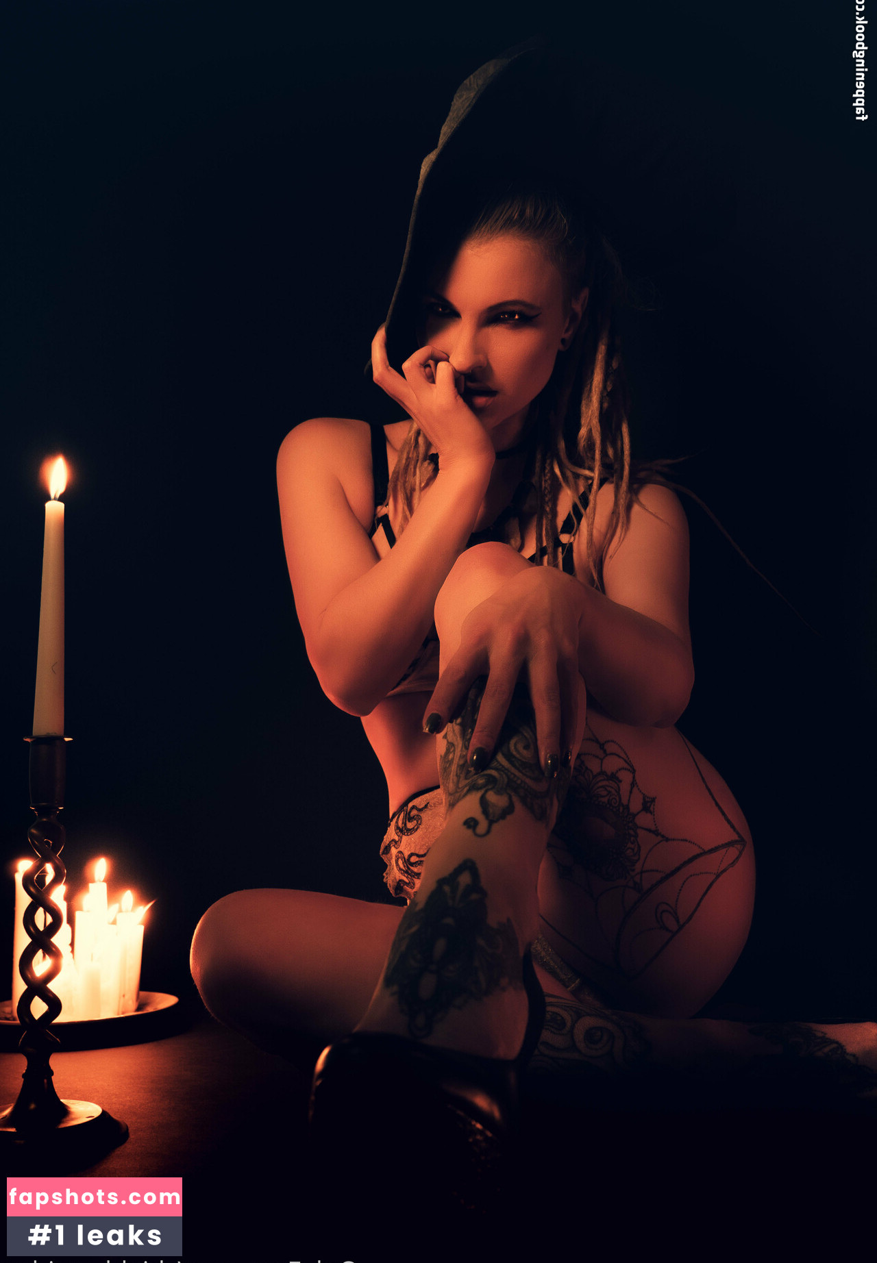 Ruby True gallery photo #18