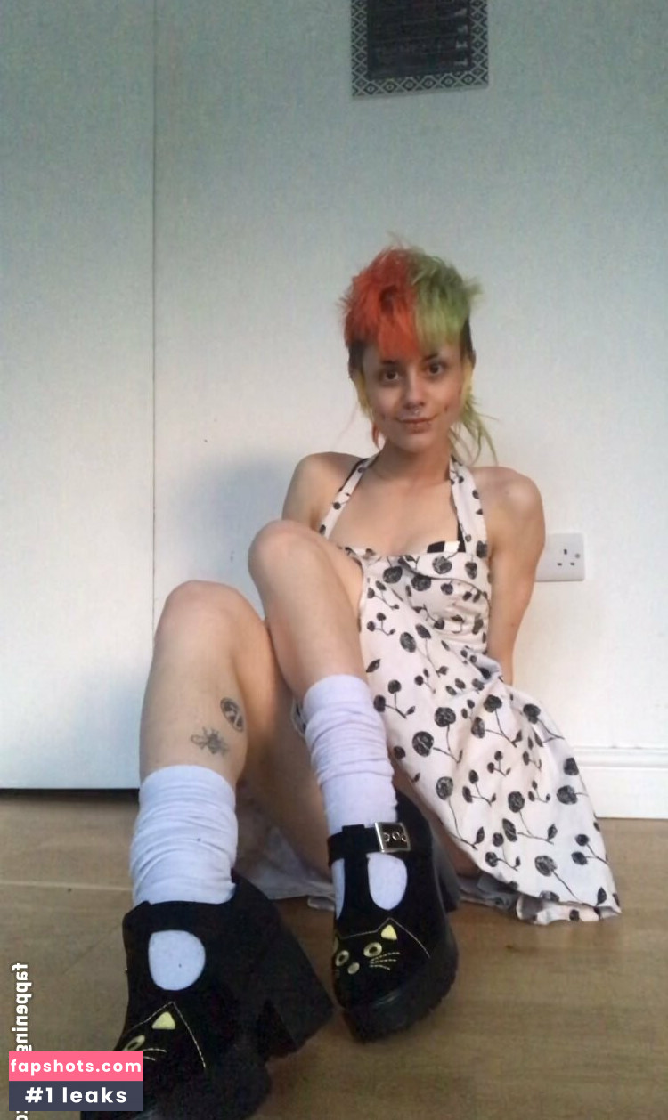 rudecrudenfree gallery photo #3