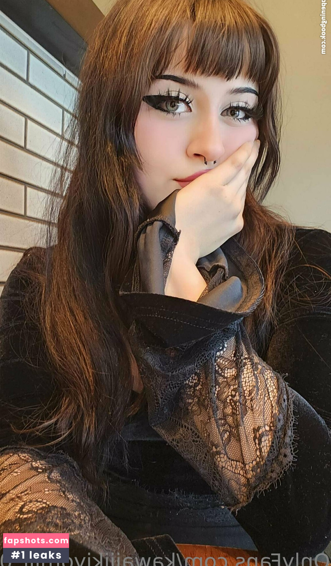 Rue Hernandez gallery photo #111