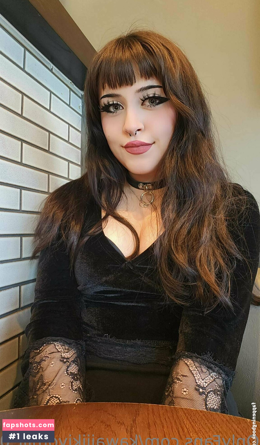 Rue Hernandez gallery photo #113