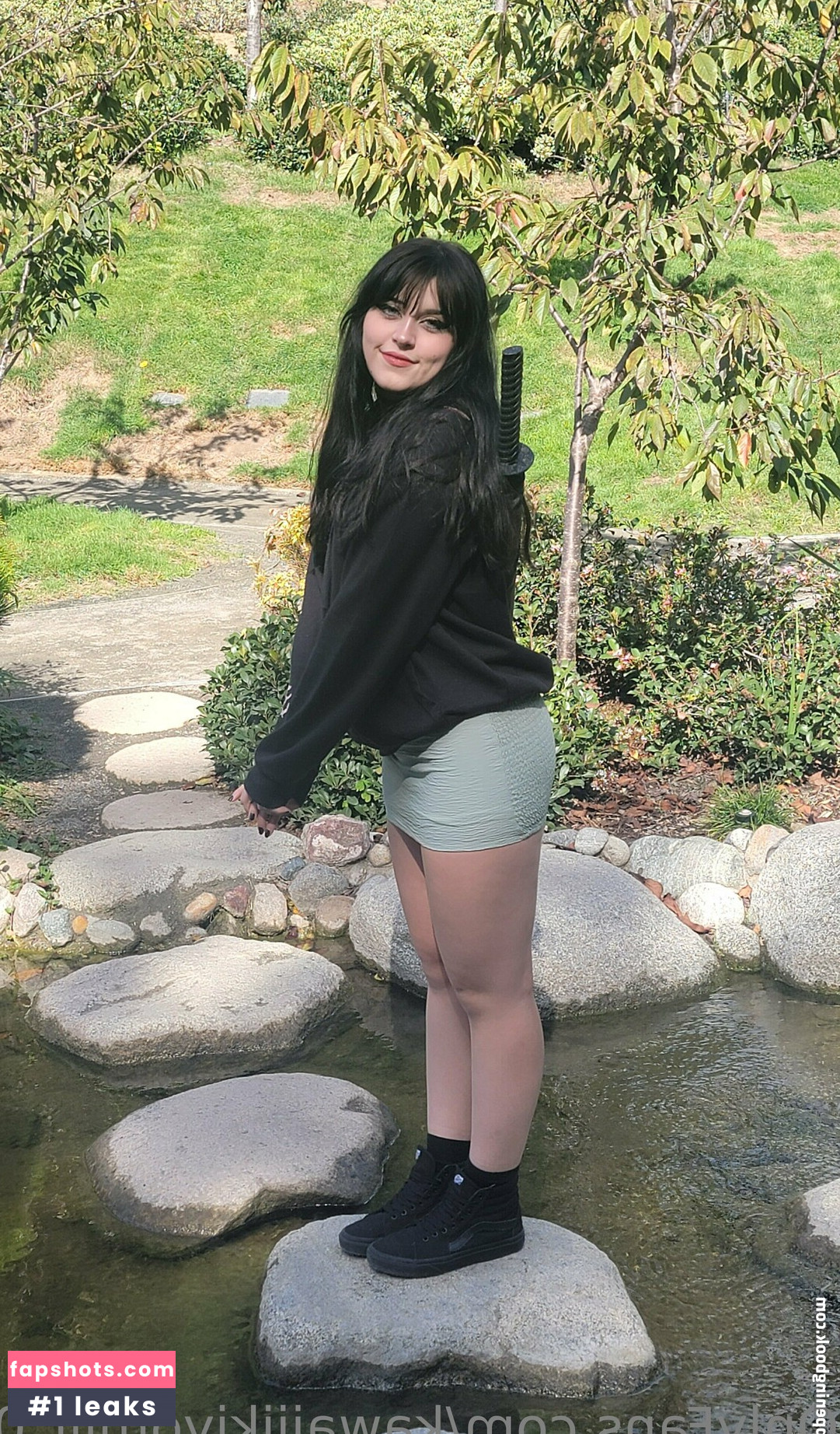 Rue Hernandez gallery photo #120