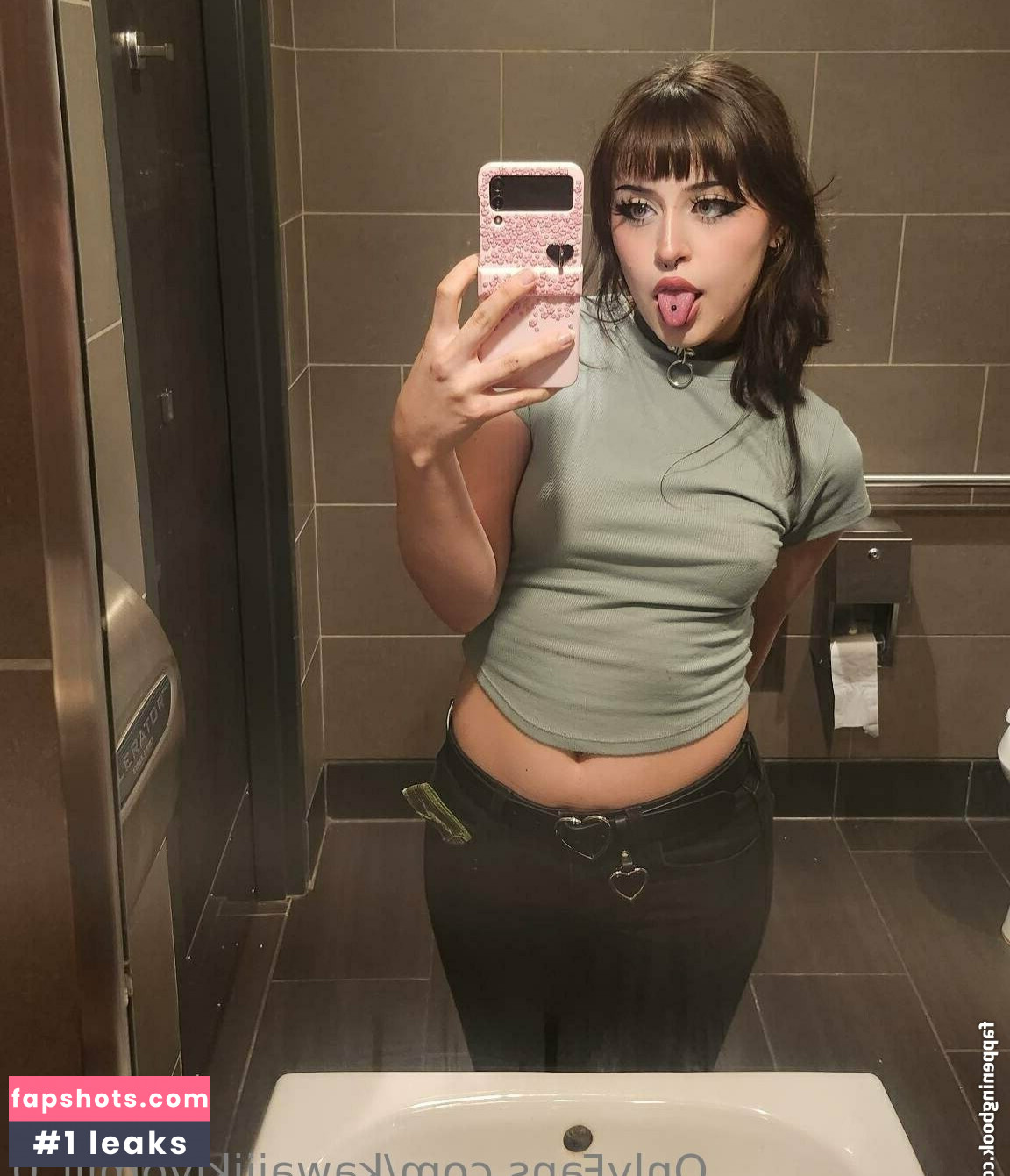 Rue Hernandez gallery photo #132