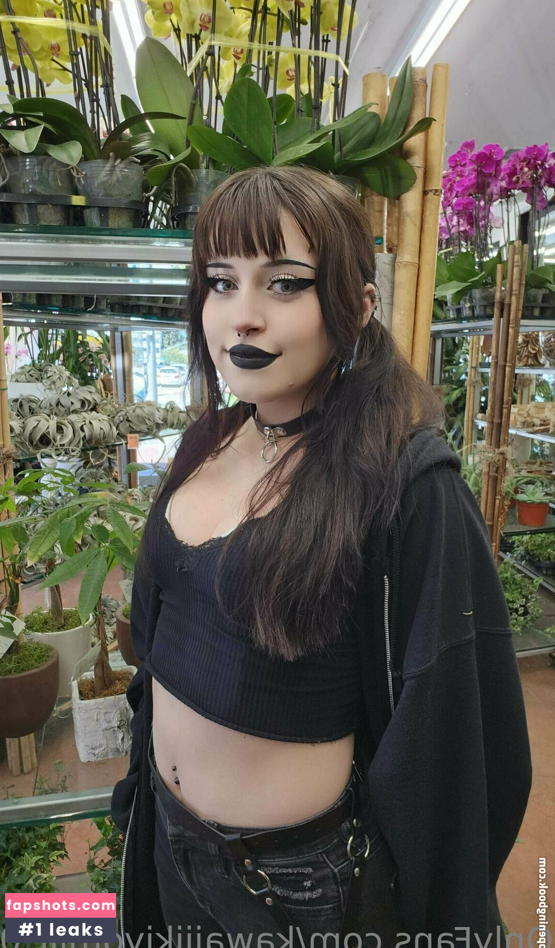 Rue Hernandez gallery photo #135