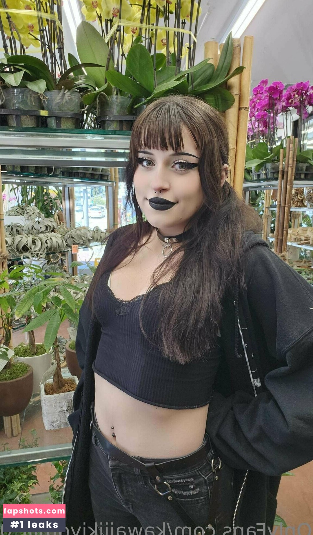 Rue Hernandez gallery photo #137