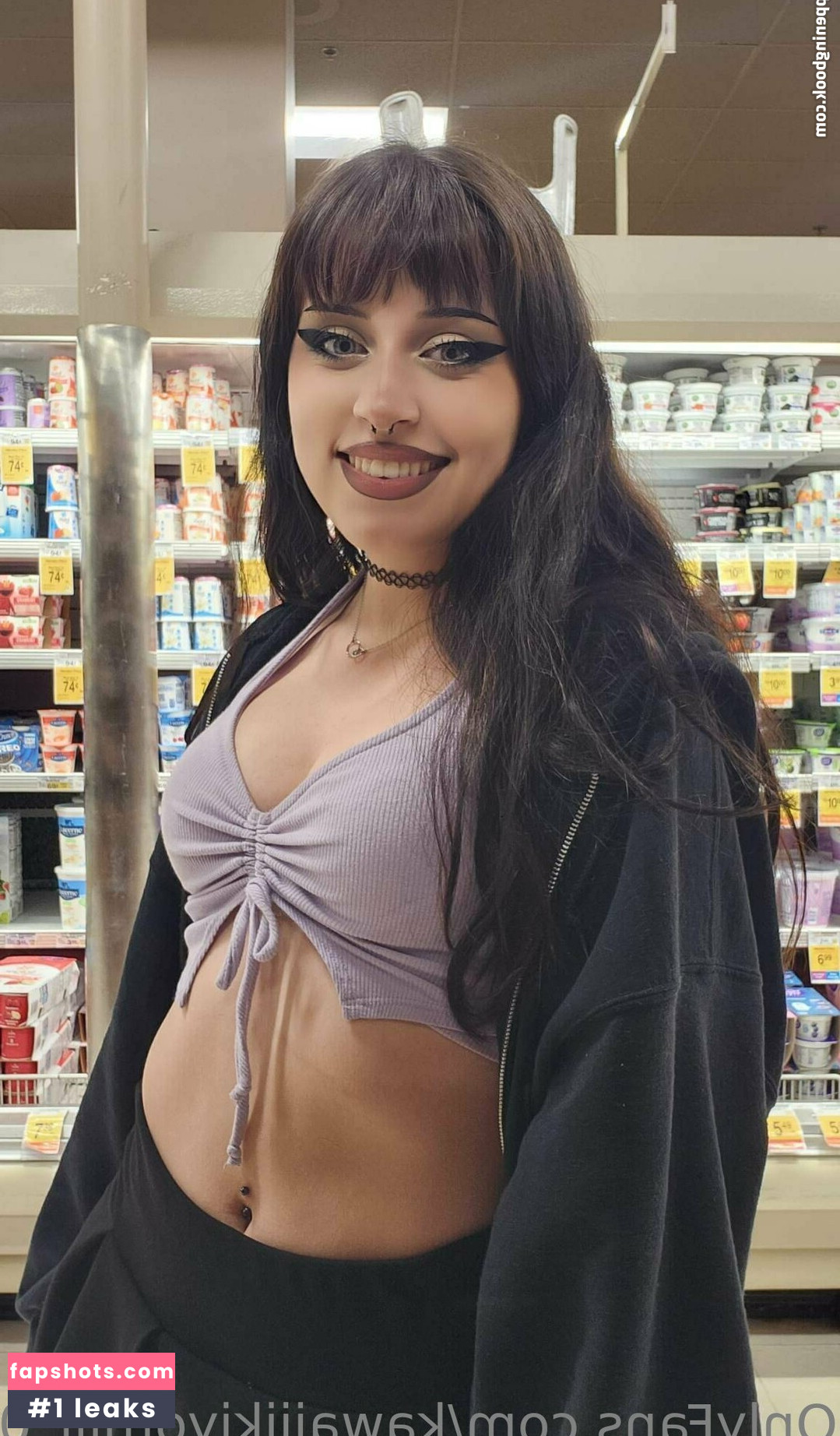 Rue Hernandez gallery photo #144