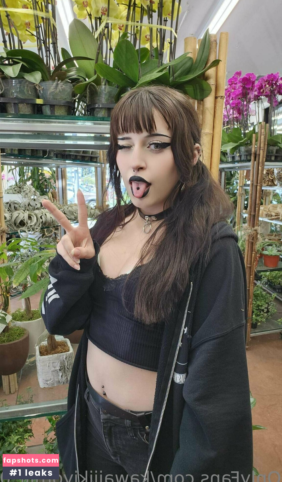 Rue Hernandez gallery photo #159