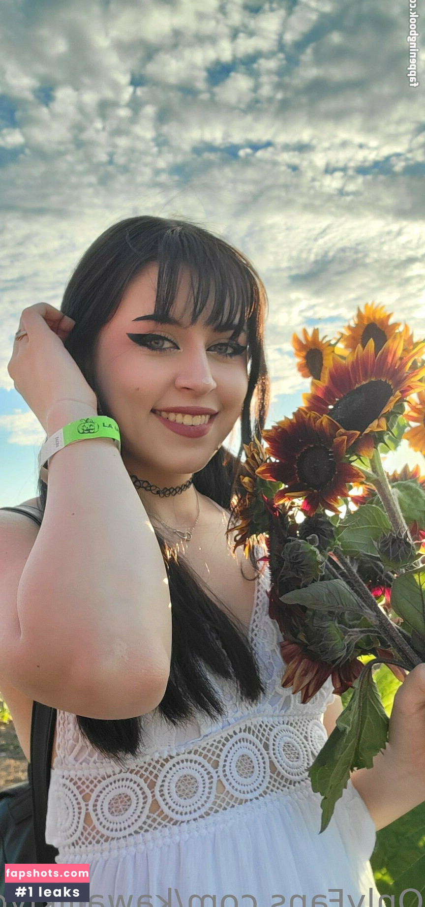 Rue Hernandez gallery photo #163