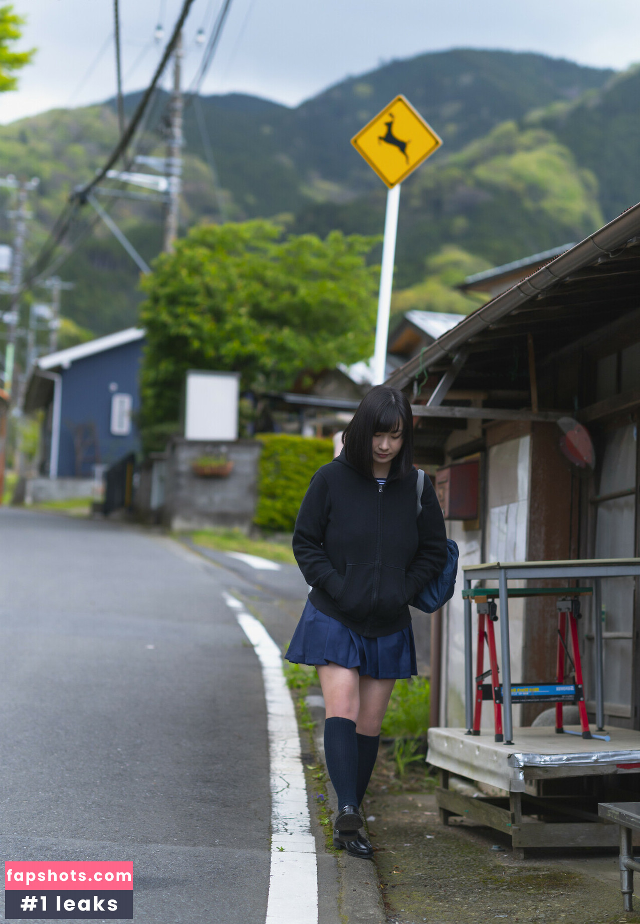 Rui Kiriyama gallery photo #11