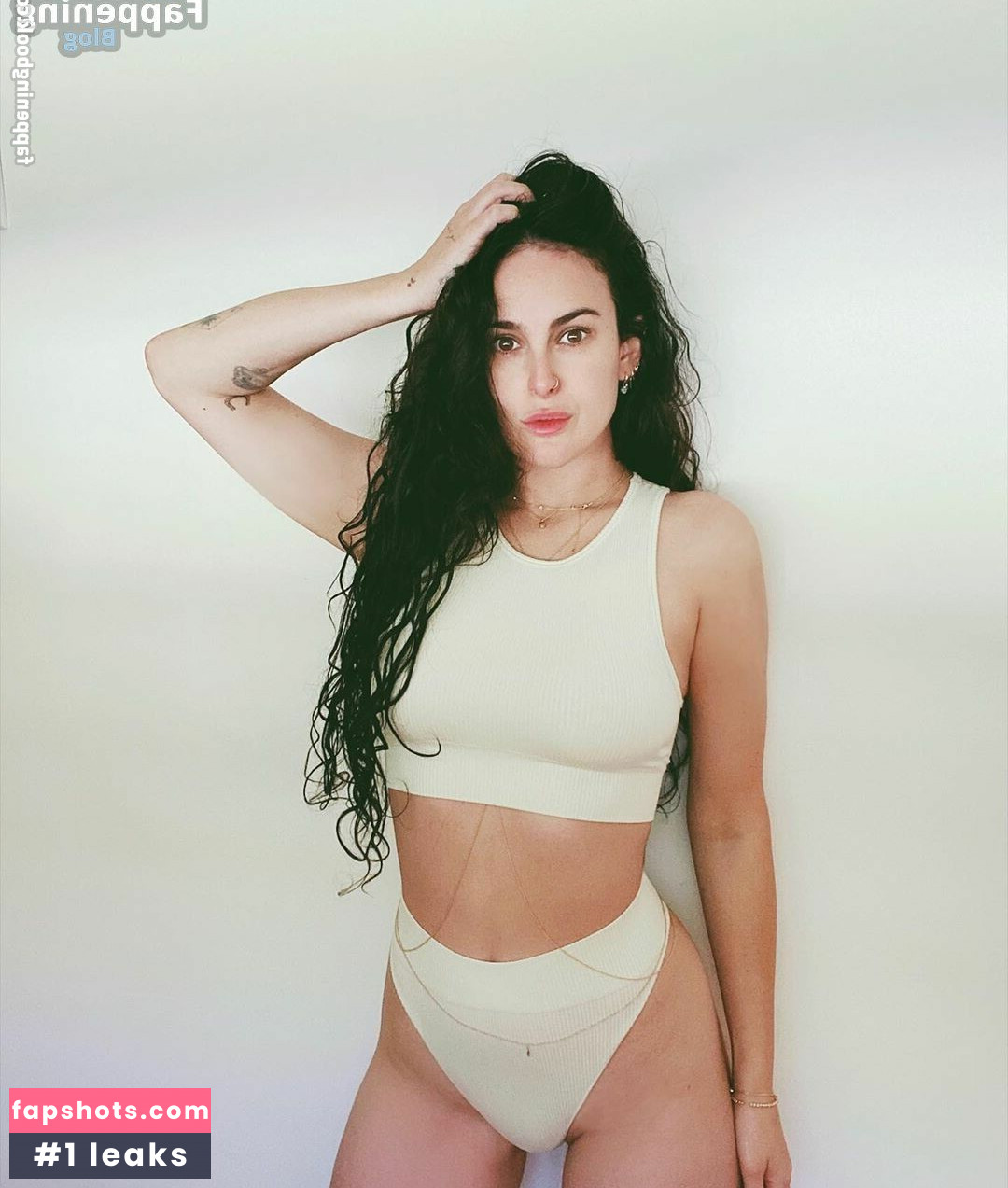 Rumer Willis gallery photo #173