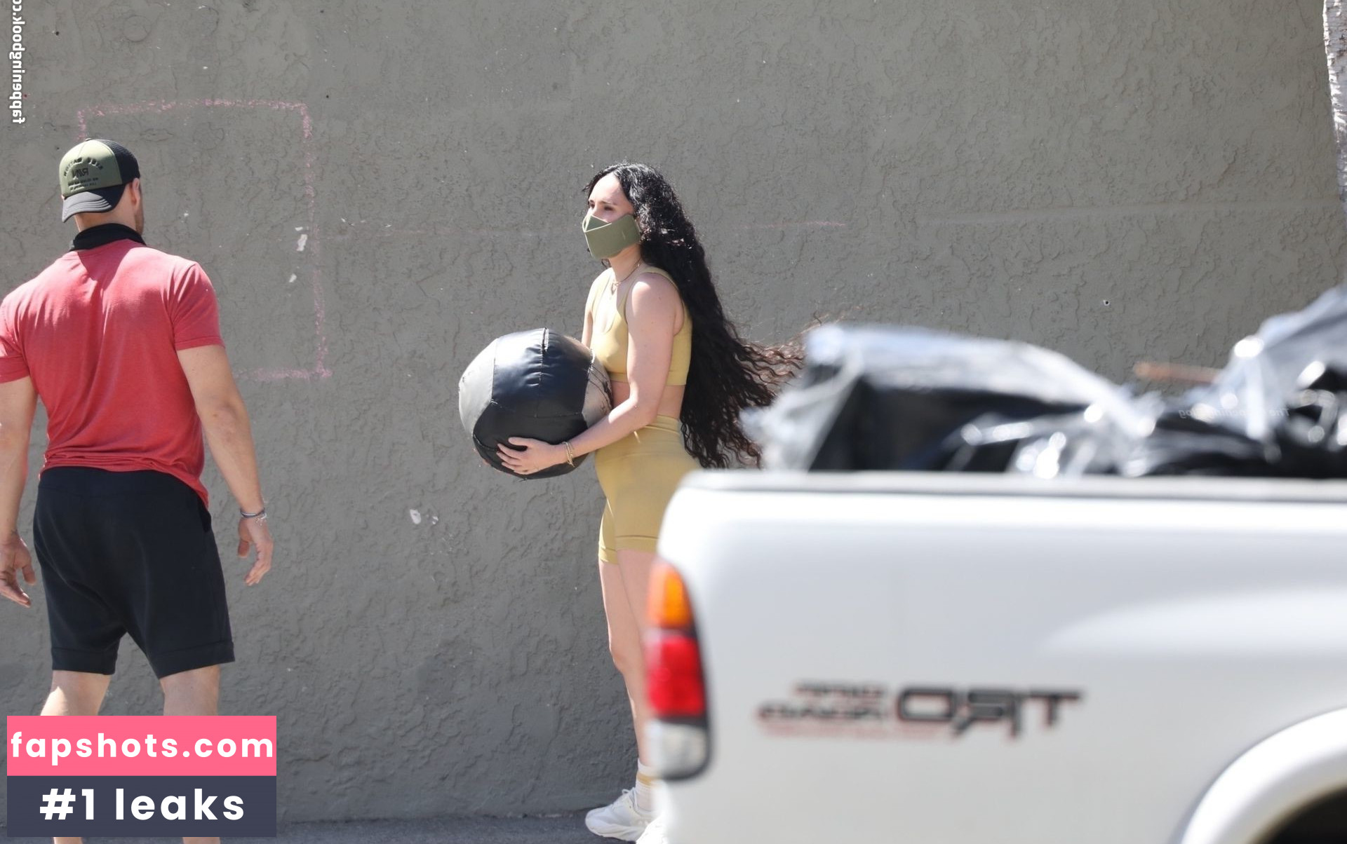 Rumer Willis gallery photo #586