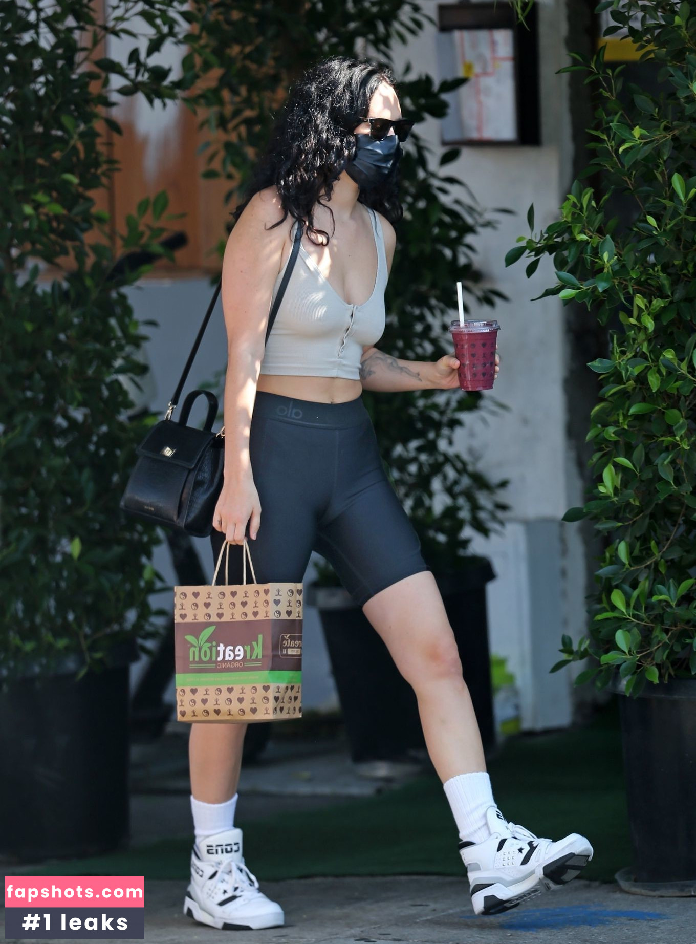 Rumer Willis gallery photo #647