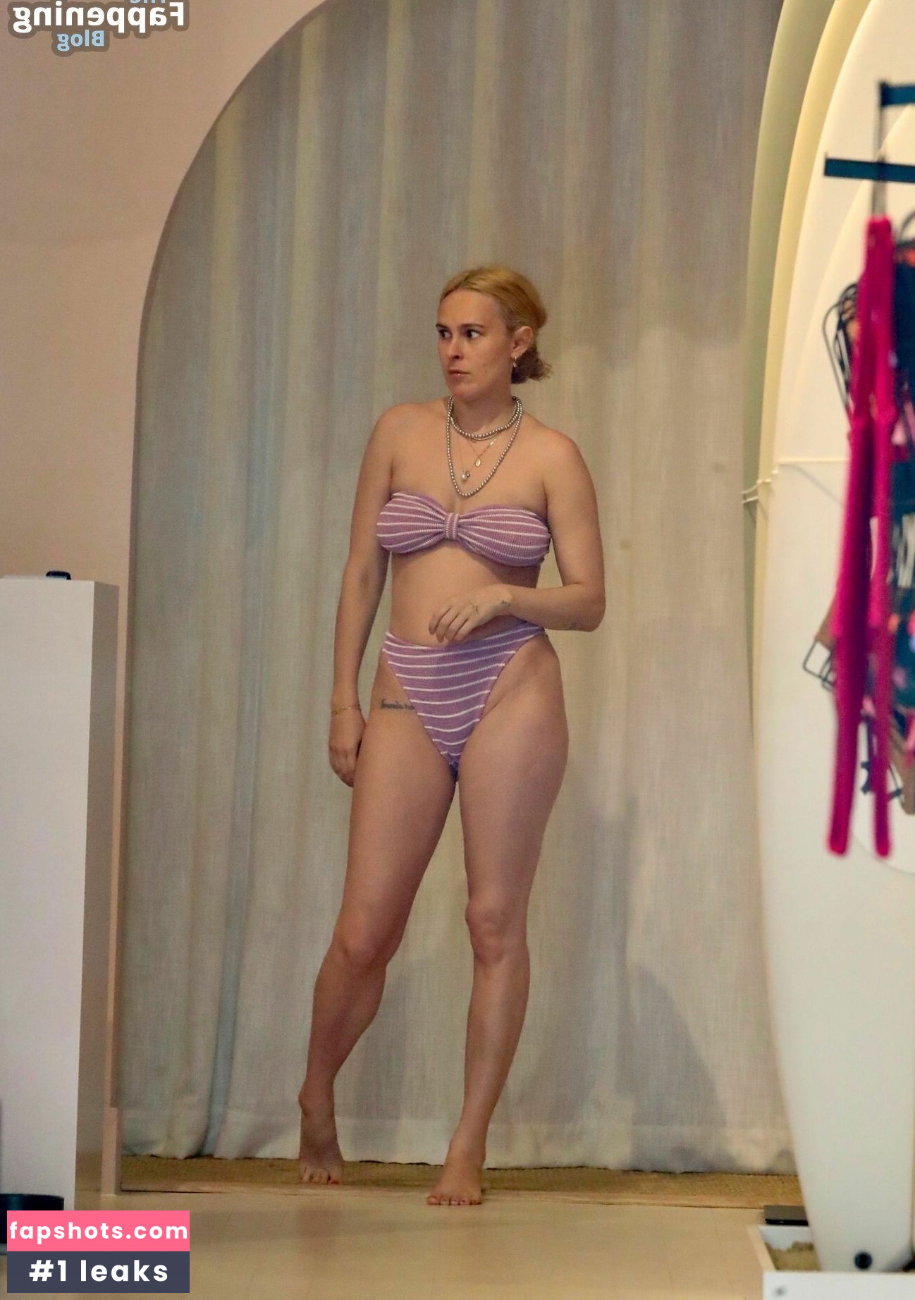 Rumer Willis gallery photo #70