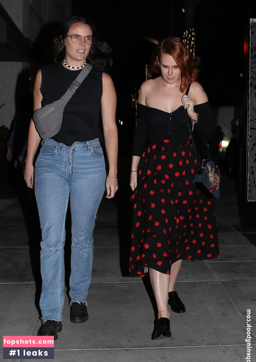 Rumer Willis gallery photo #696