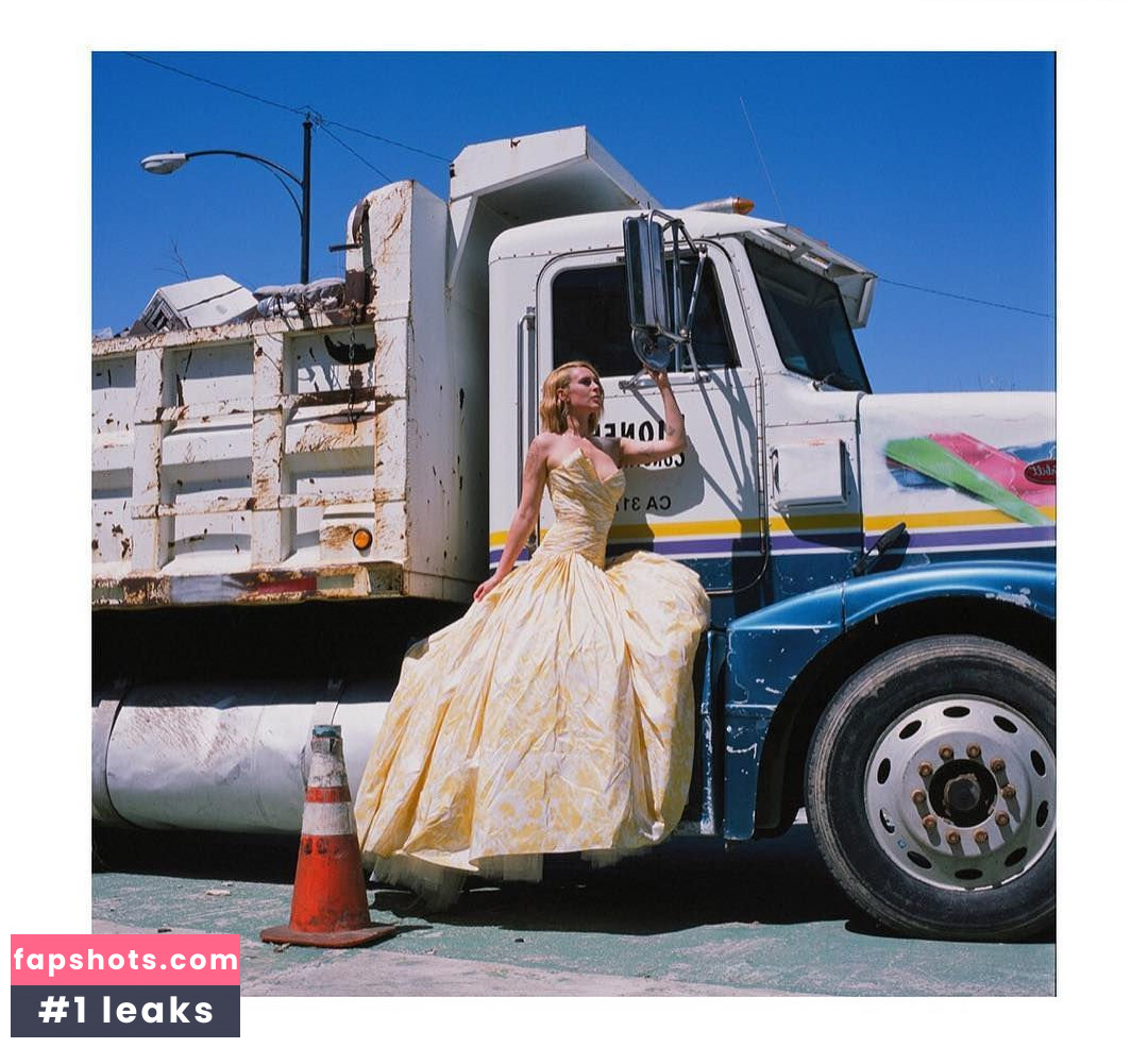 Rumer Willis gallery photo #703