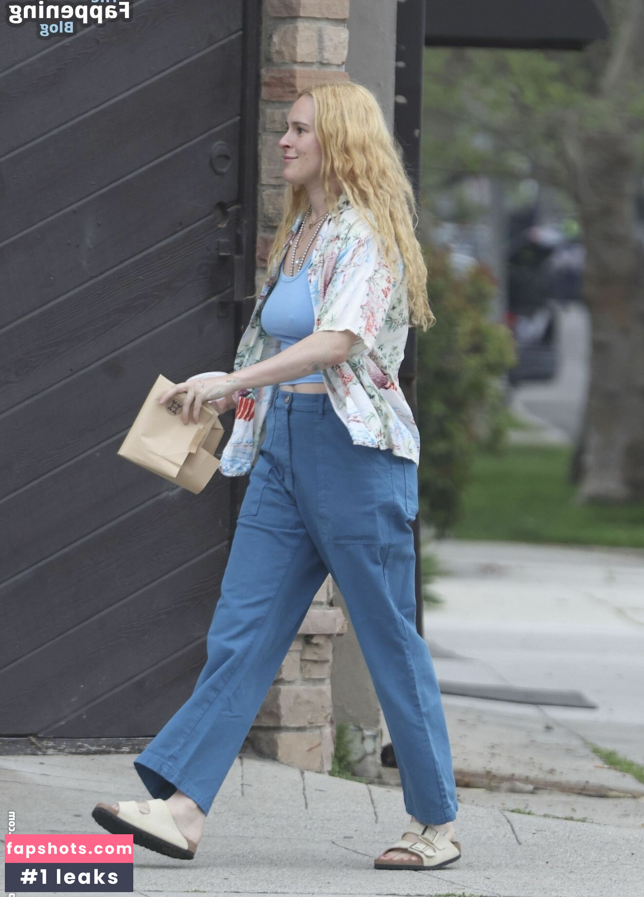 Rumer Willis gallery photo #95