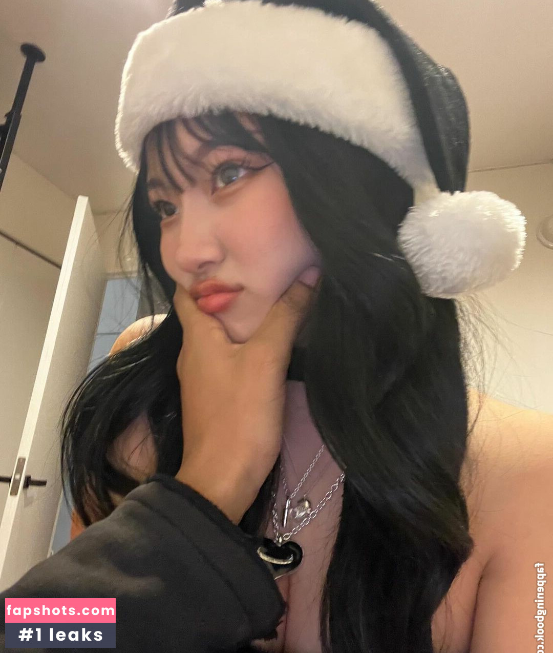 runa_1080 Nude Leaks OnlyFans Photos #17 - LeakJerk