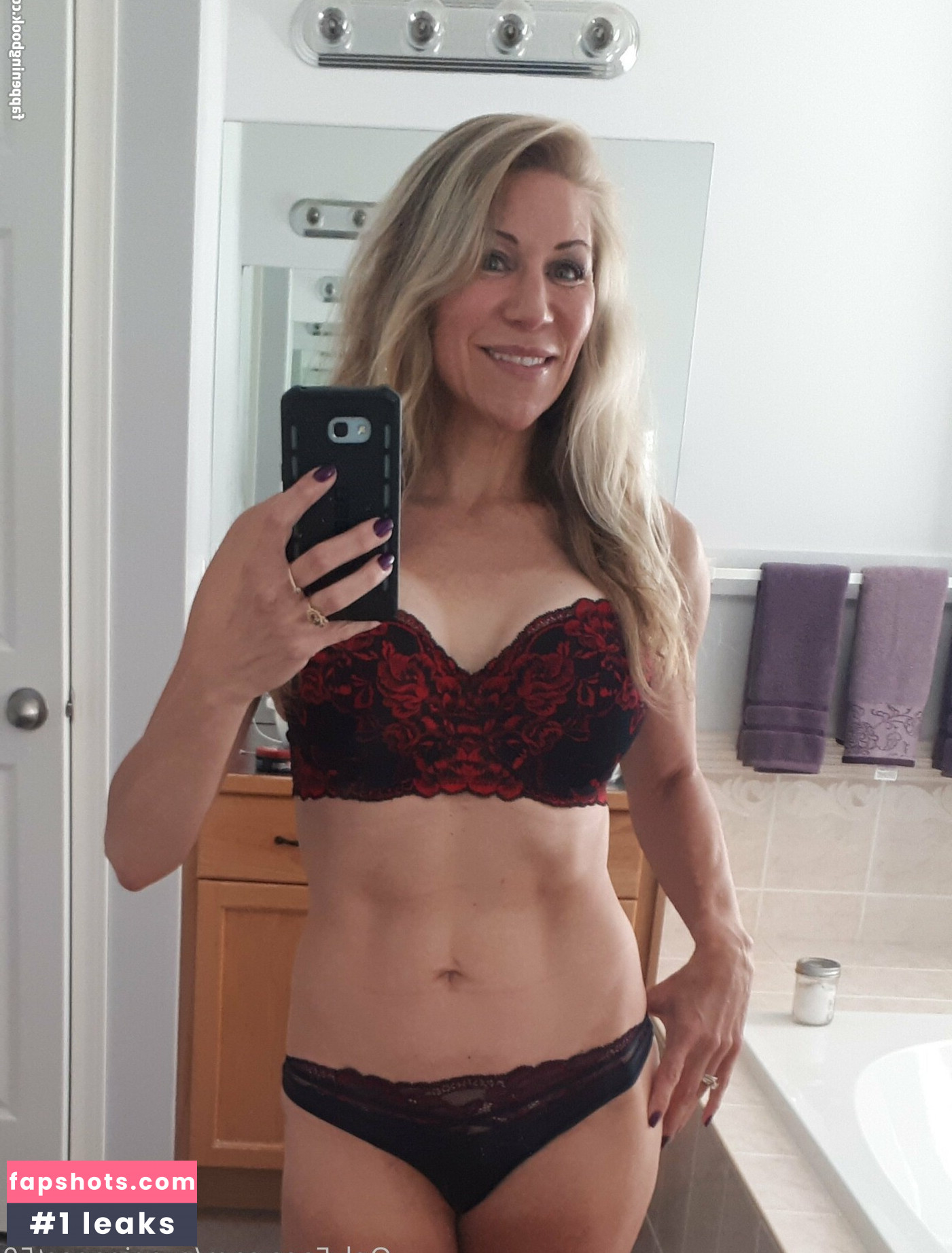 runningpast50 nude babe gallery