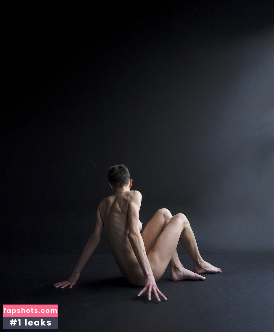 Rusalina nude babe gallery