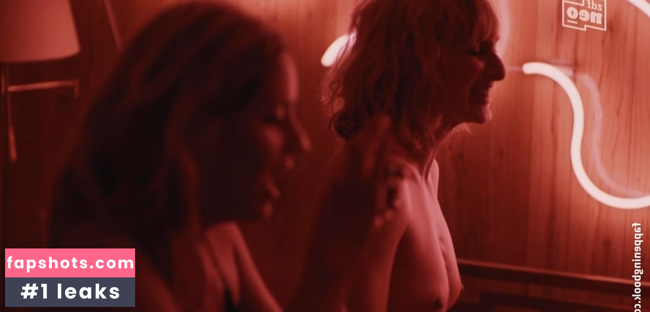 Ruth Becquart gallery photo #2