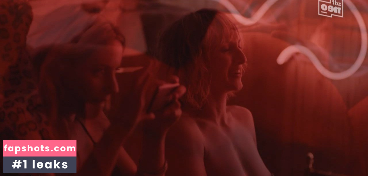 Ruth Becquart gallery photo #7