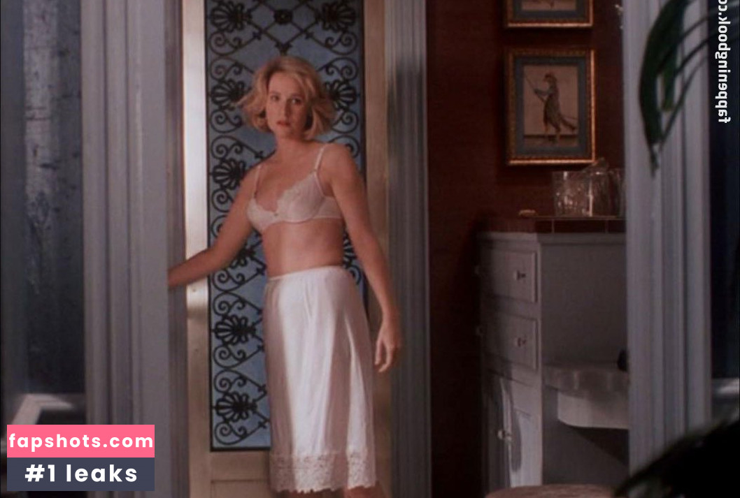 Ruth de Sosa gallery photo #3