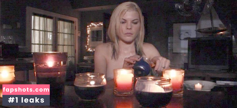 Ruth Reynolds gallery photo #8