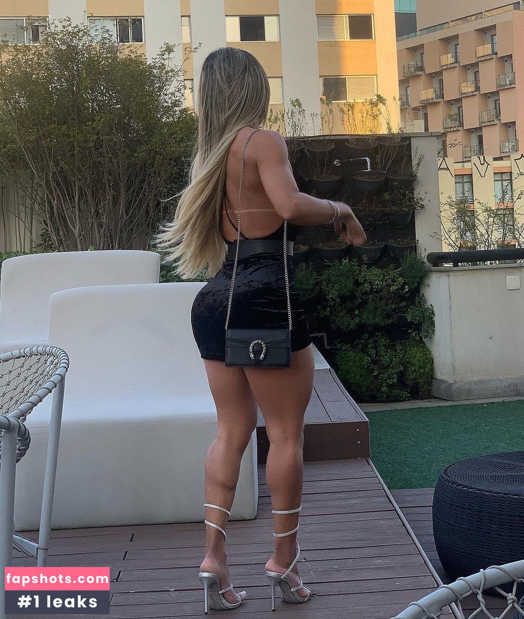 Ruth Teles gallery photo #14