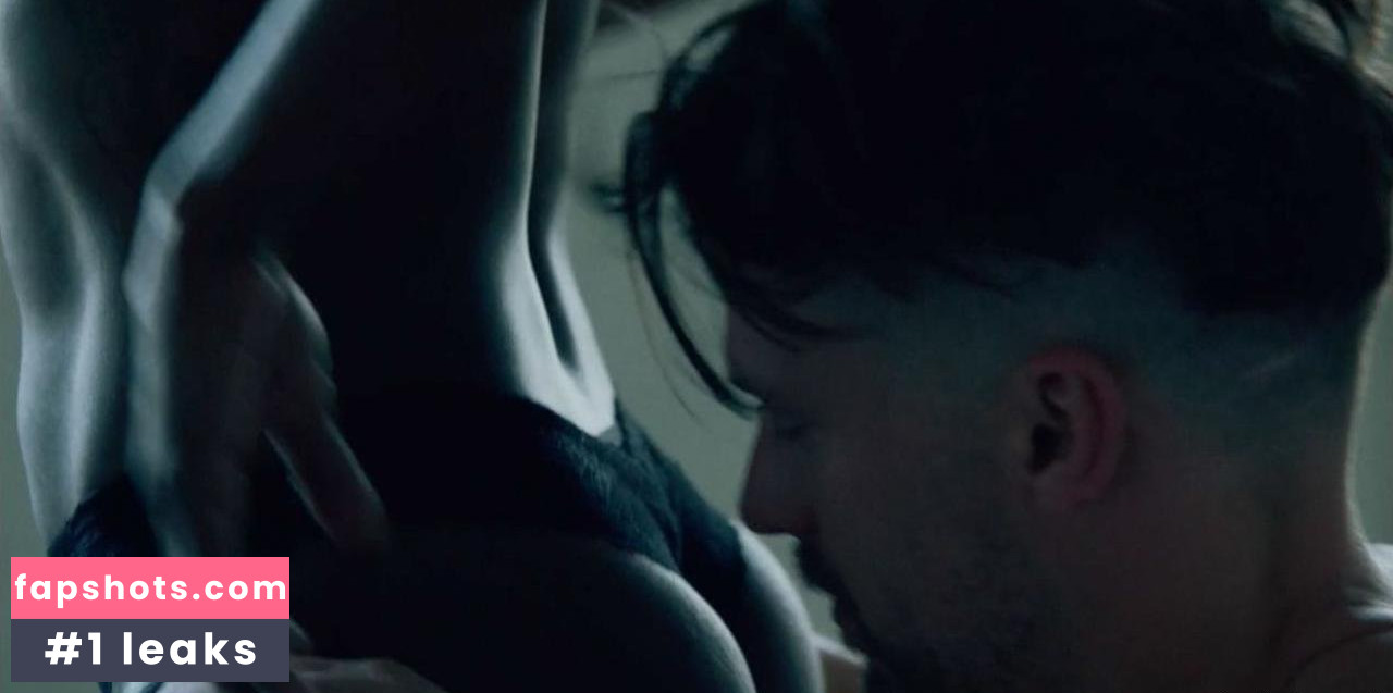 Rutina Wesley gallery photo #9