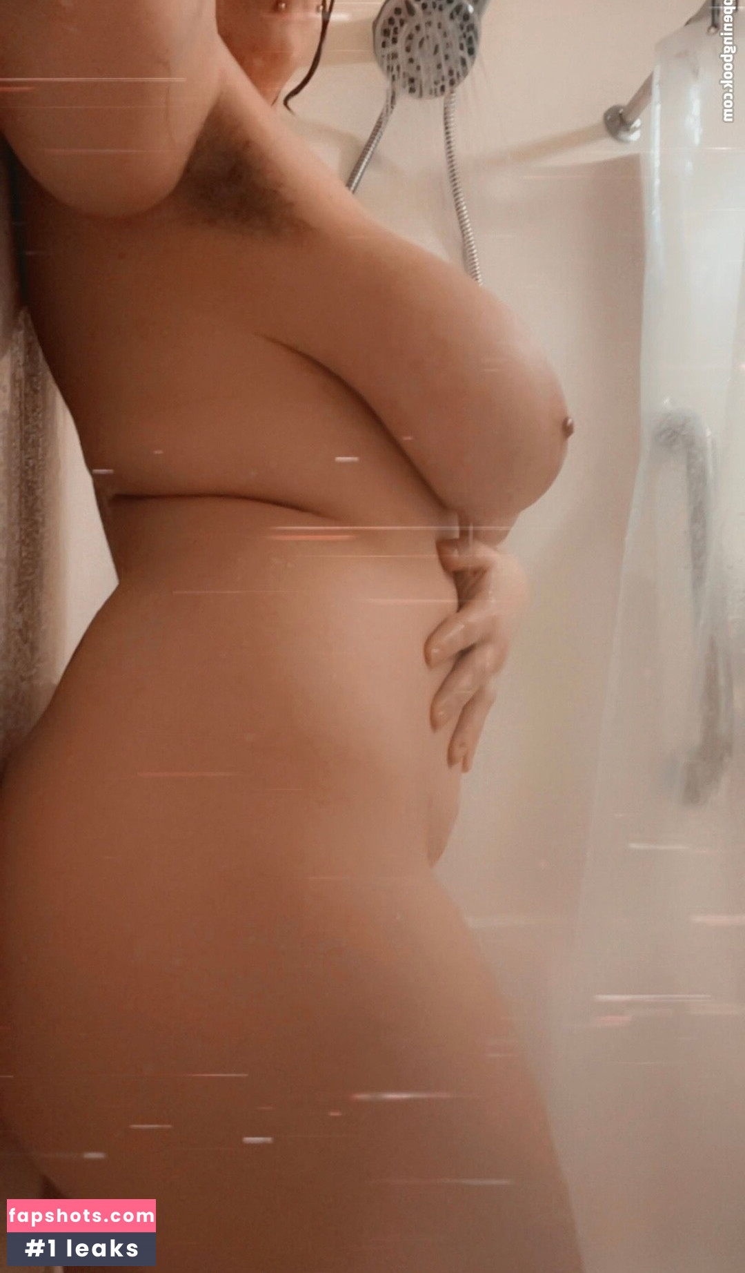 RxdKittxn gallery photo #16