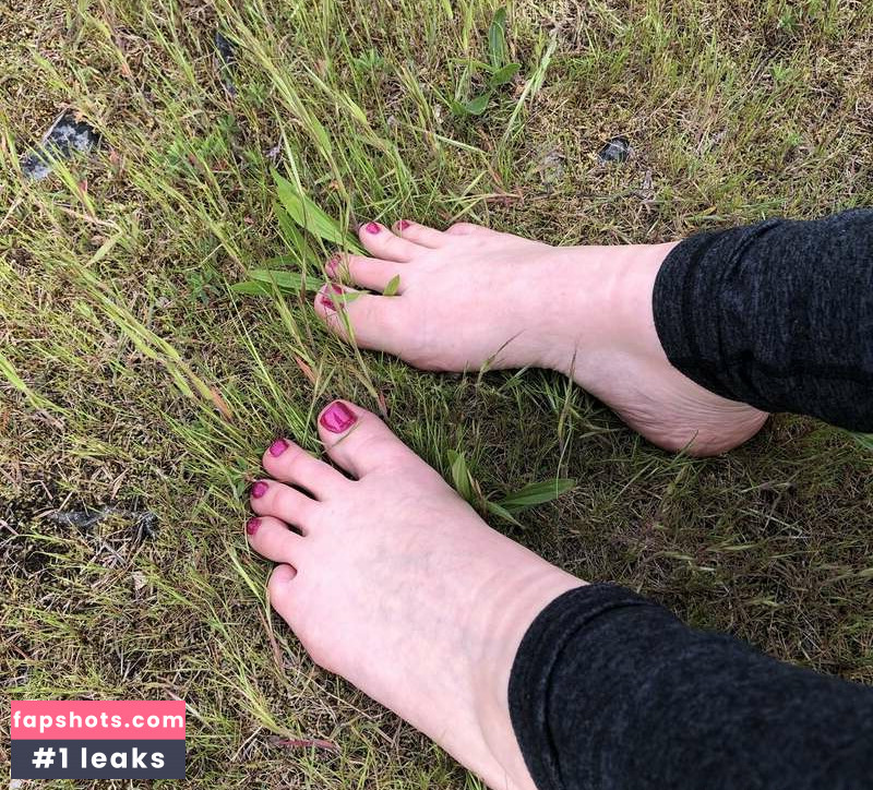 RyAnne Redd gallery photo #3