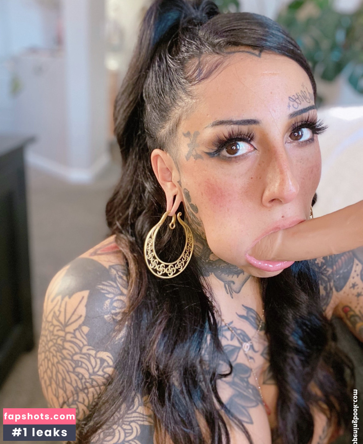 Ryder Burton gallery photo #9