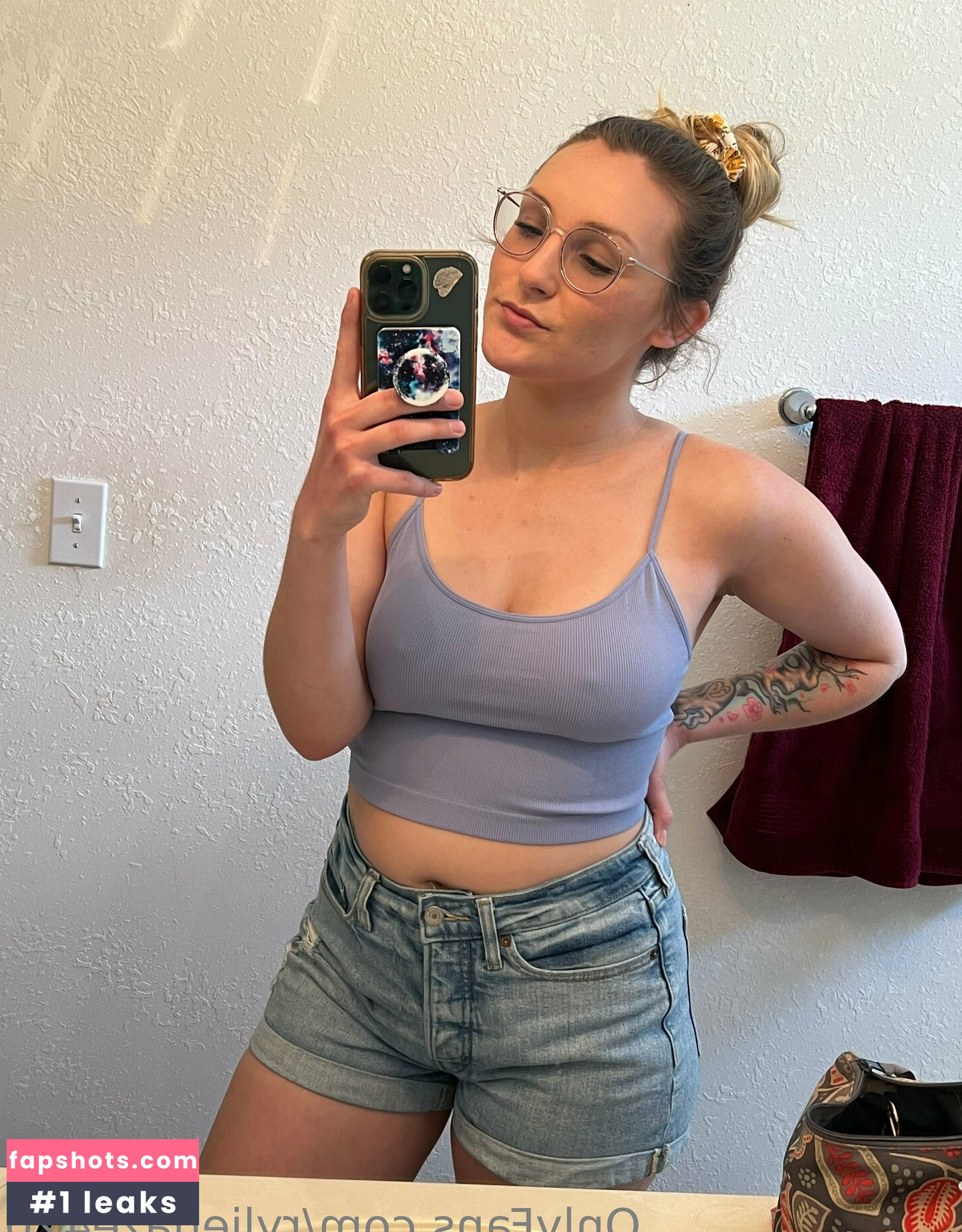 ryliehaze420 Nude Leaks OnlyFans Photos #12 - LeakJerk