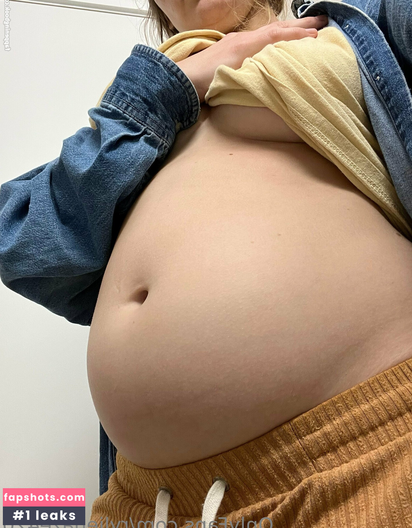 ryliehaze420 Nude Leaks OnlyFans Photos #23 - LeakJerk