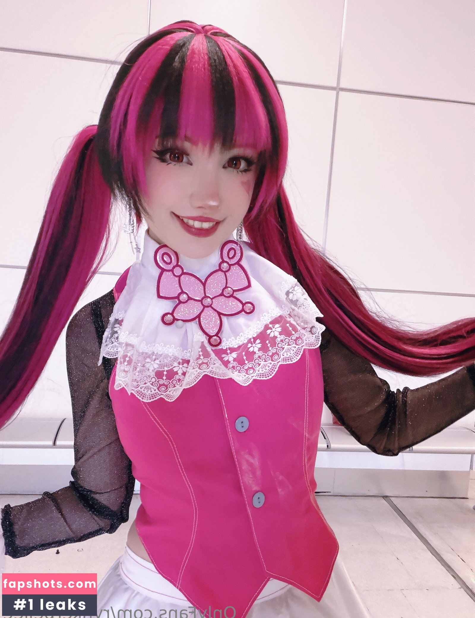 Rynkerbelle gallery photo #946