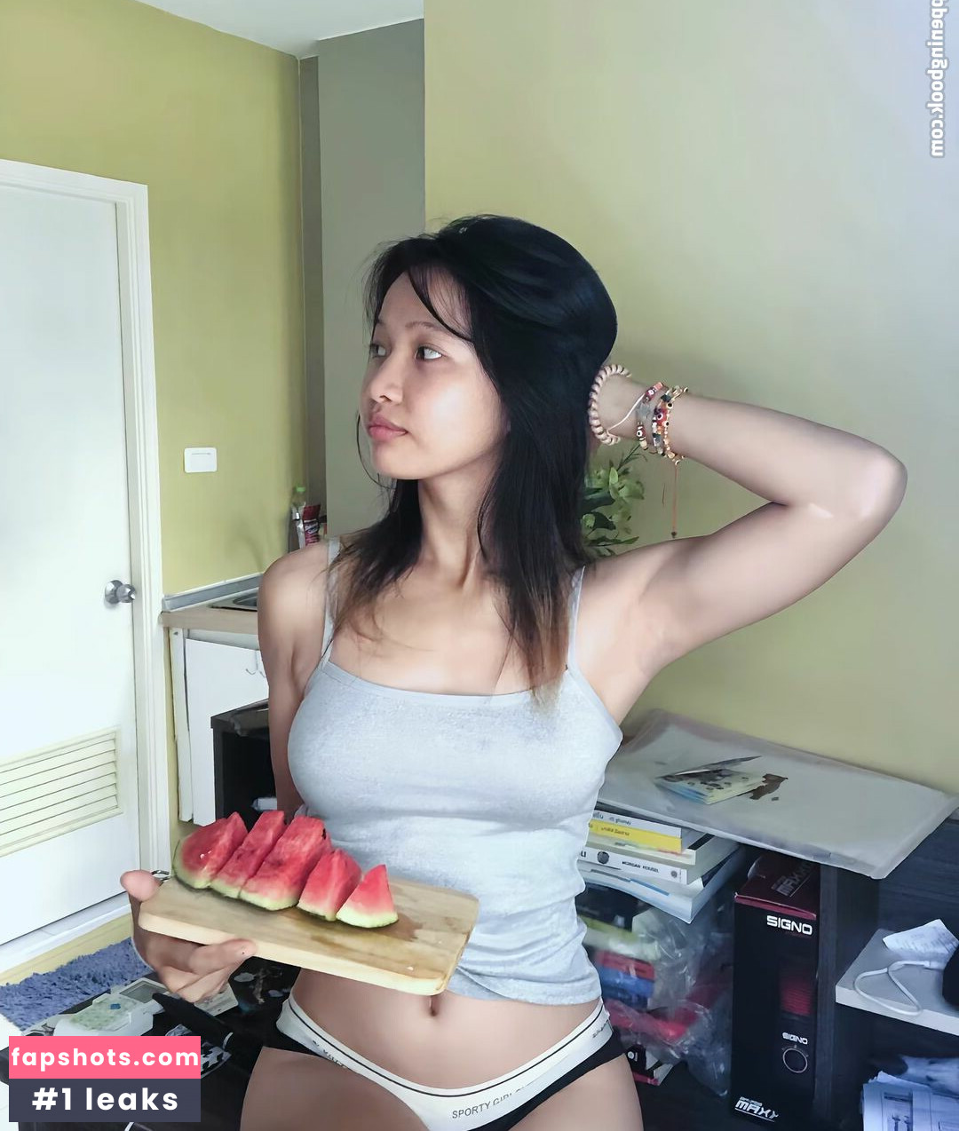 s_suikaa gallery photo #26