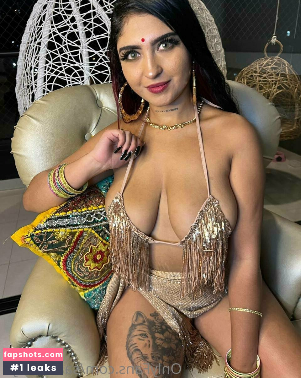 saanvi.says gallery photo #9