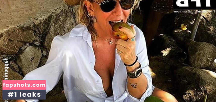 Saba Tuemer Filtración Desnuda OnlyFans Foto #15 - Fapshots