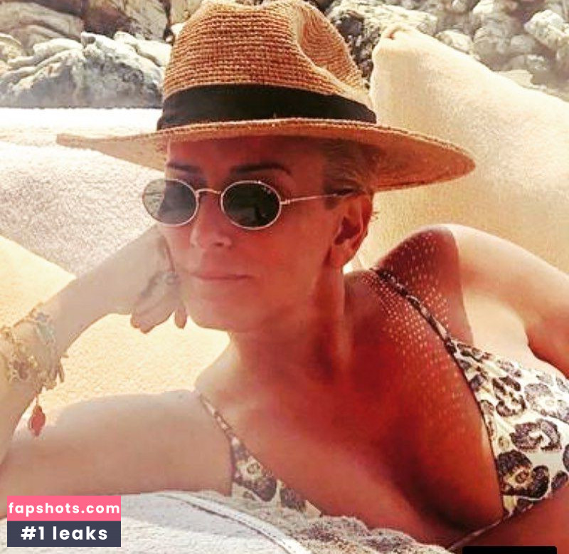 Saba Tuemer Filtración Desnuda OnlyFans Foto #3 - Fapshots