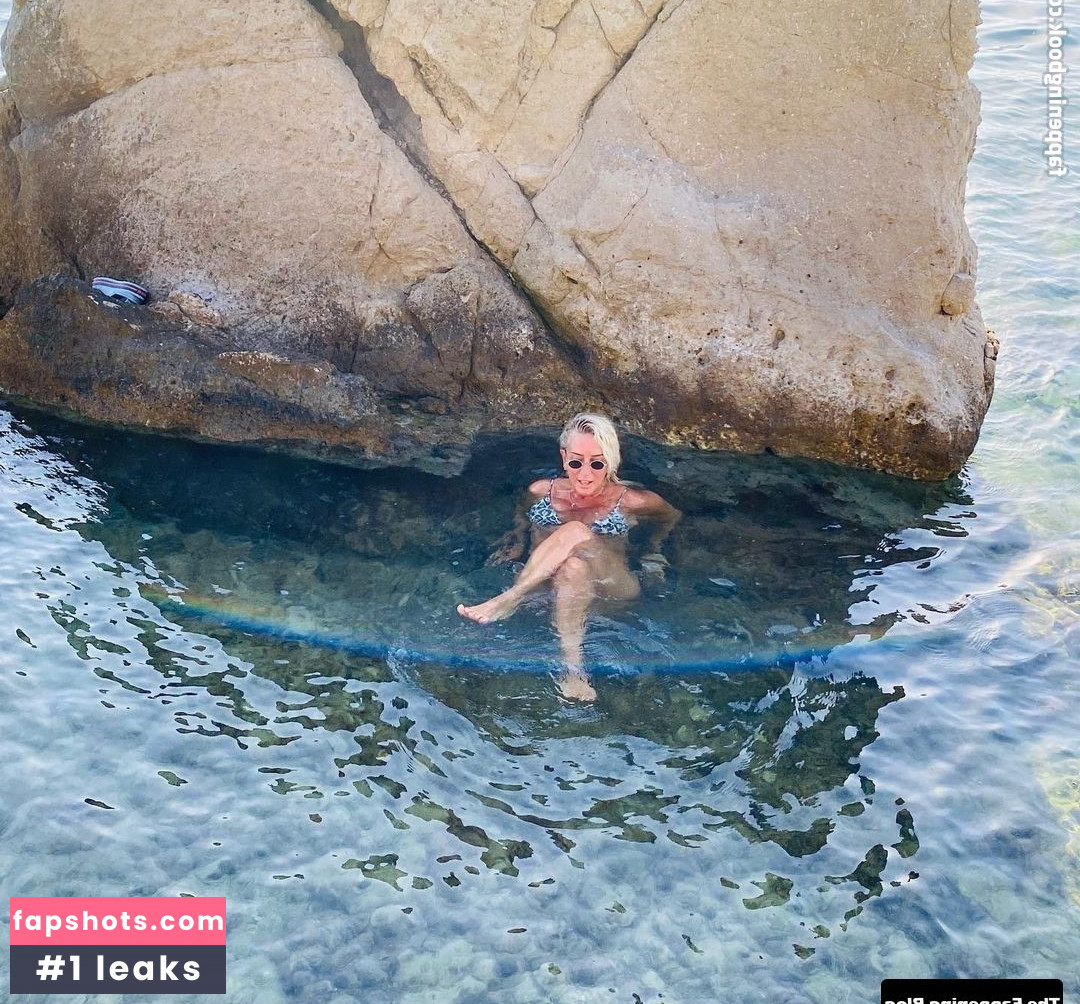 Saba Tuemer Filtración Desnuda OnlyFans Foto #5 - Fapshots