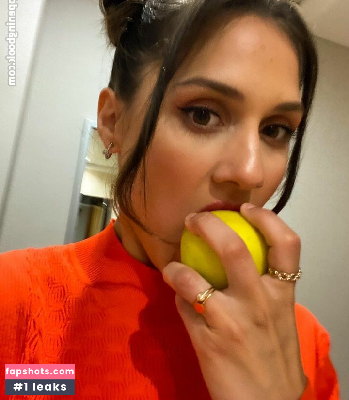 Sabela OT gallery photo #42