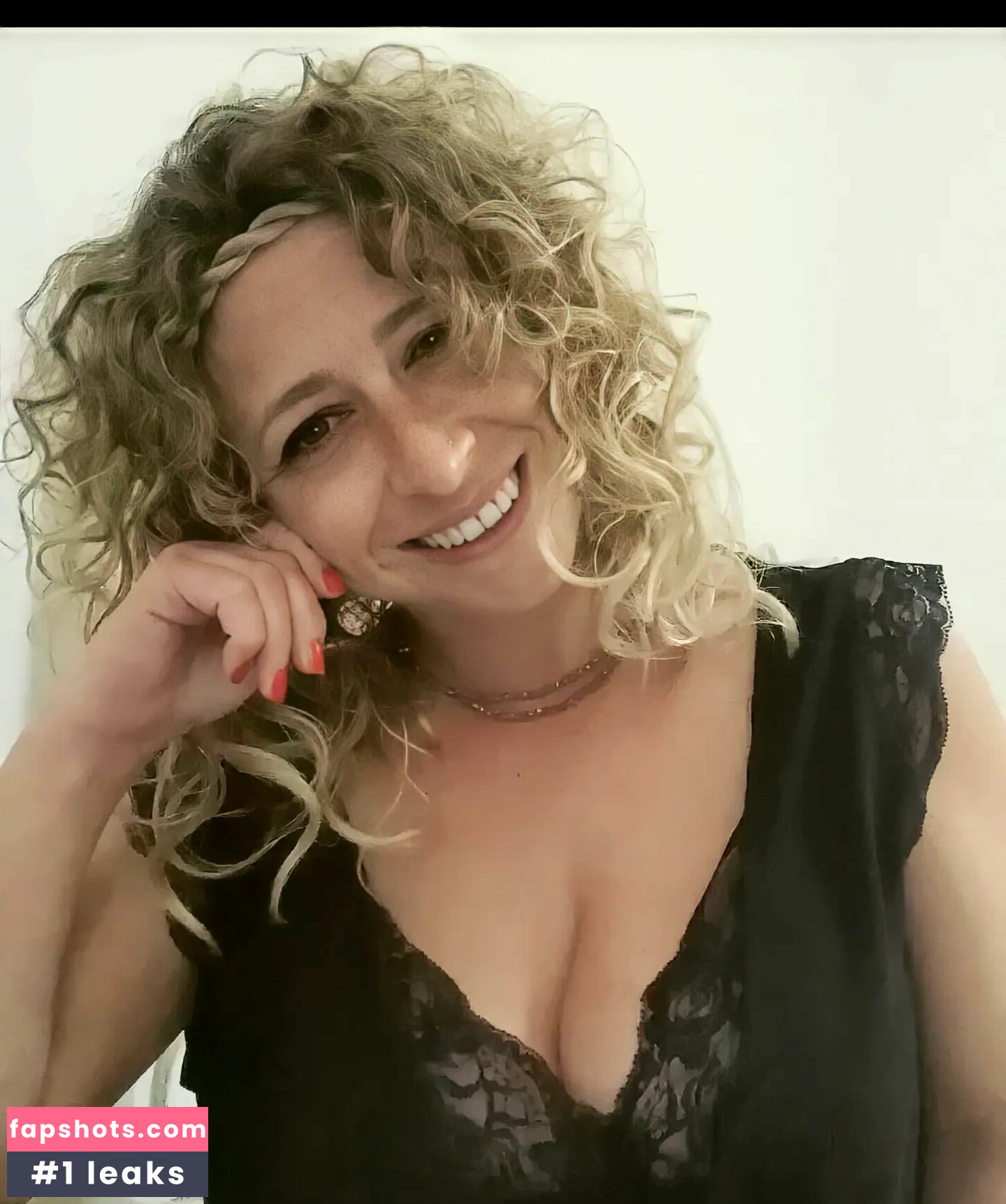 Sabina Di Iorio gallery photo #11