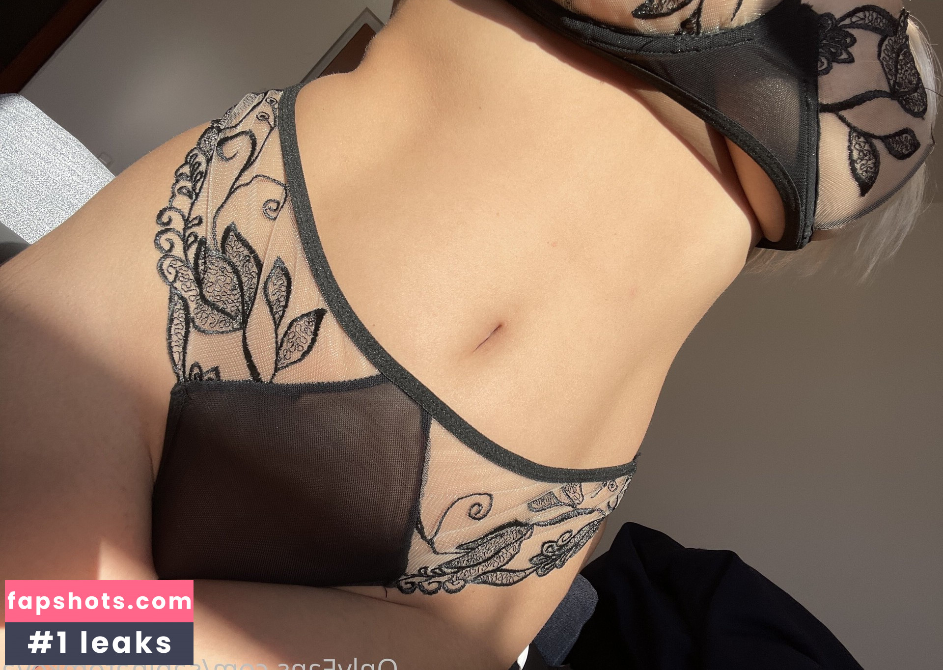 Sabina Tomkova gallery photo #26