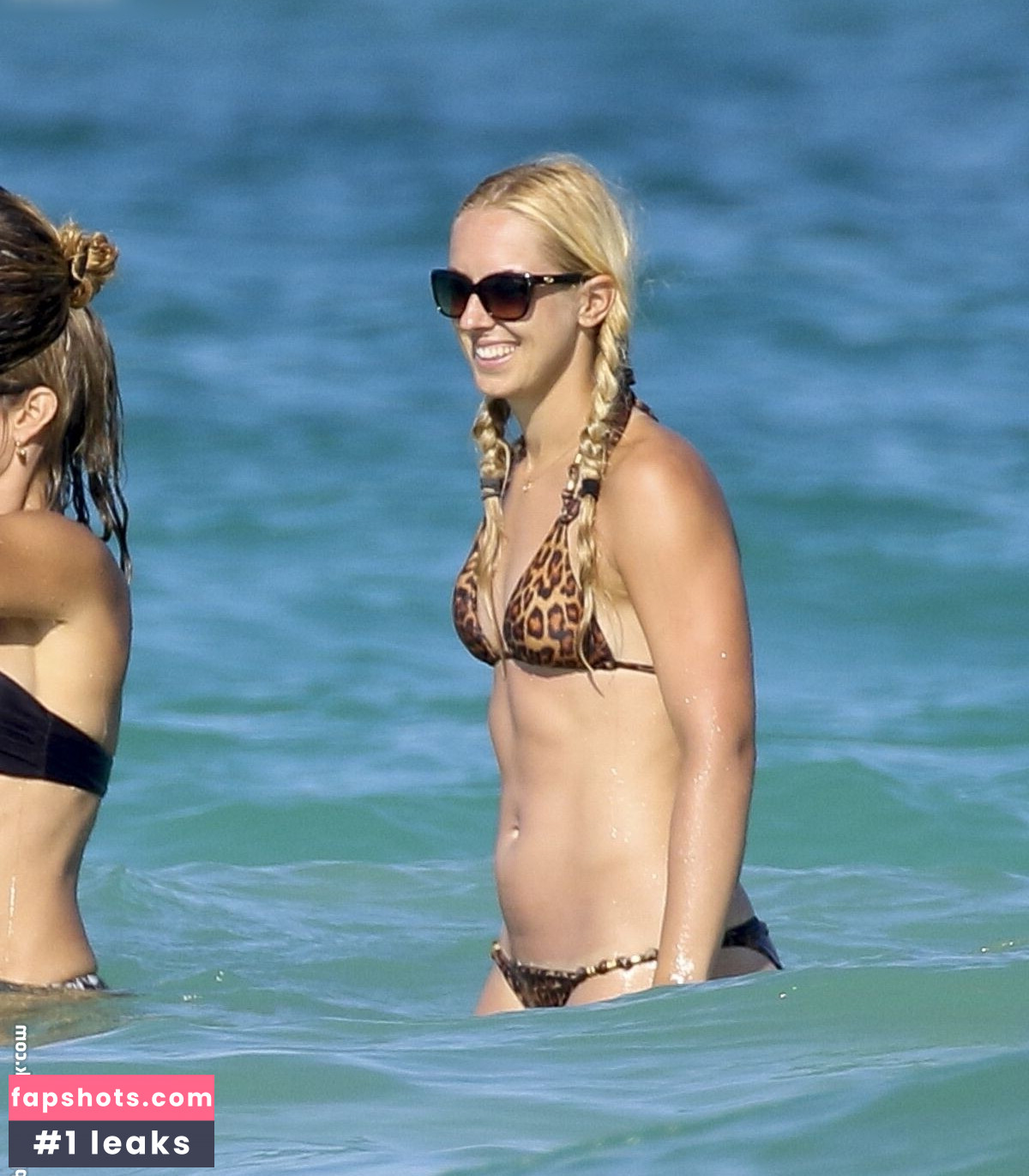 Sabine Lisicki gallery photo #12