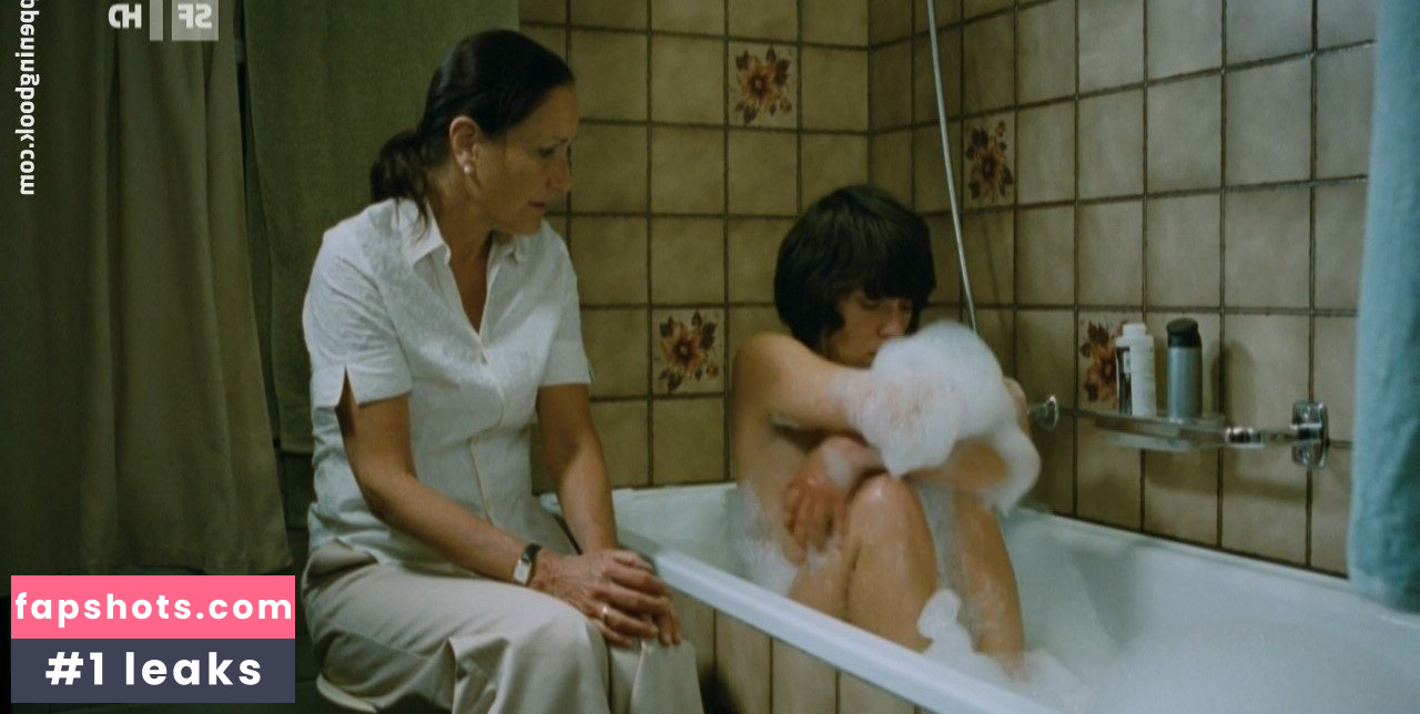 Sabine Timoteo gallery photo #2